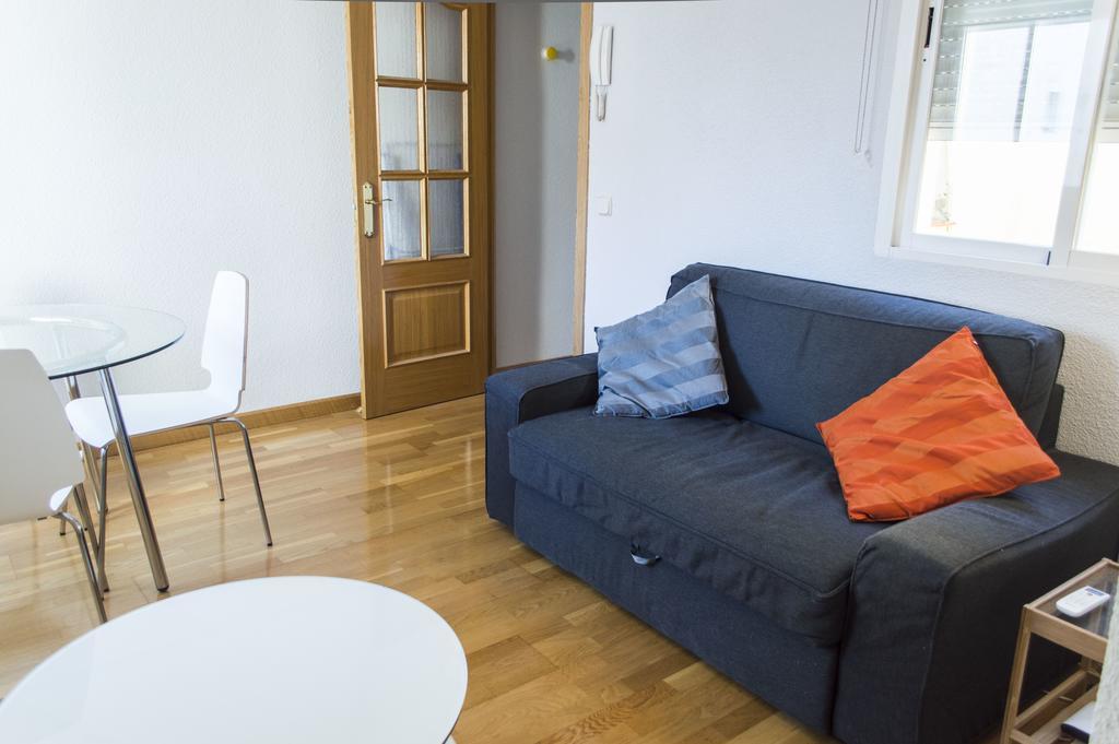 For You Rentals Reina Sofia Apartment Temporal Df21 Madrid Exteriör bild